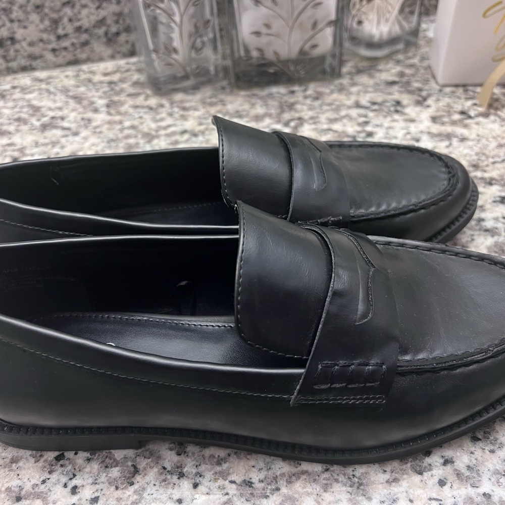 Anna Classic Black Leather Loafers for Men - Picture 3 of 4